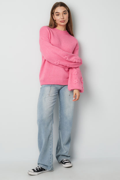 Lovely floral touch trui