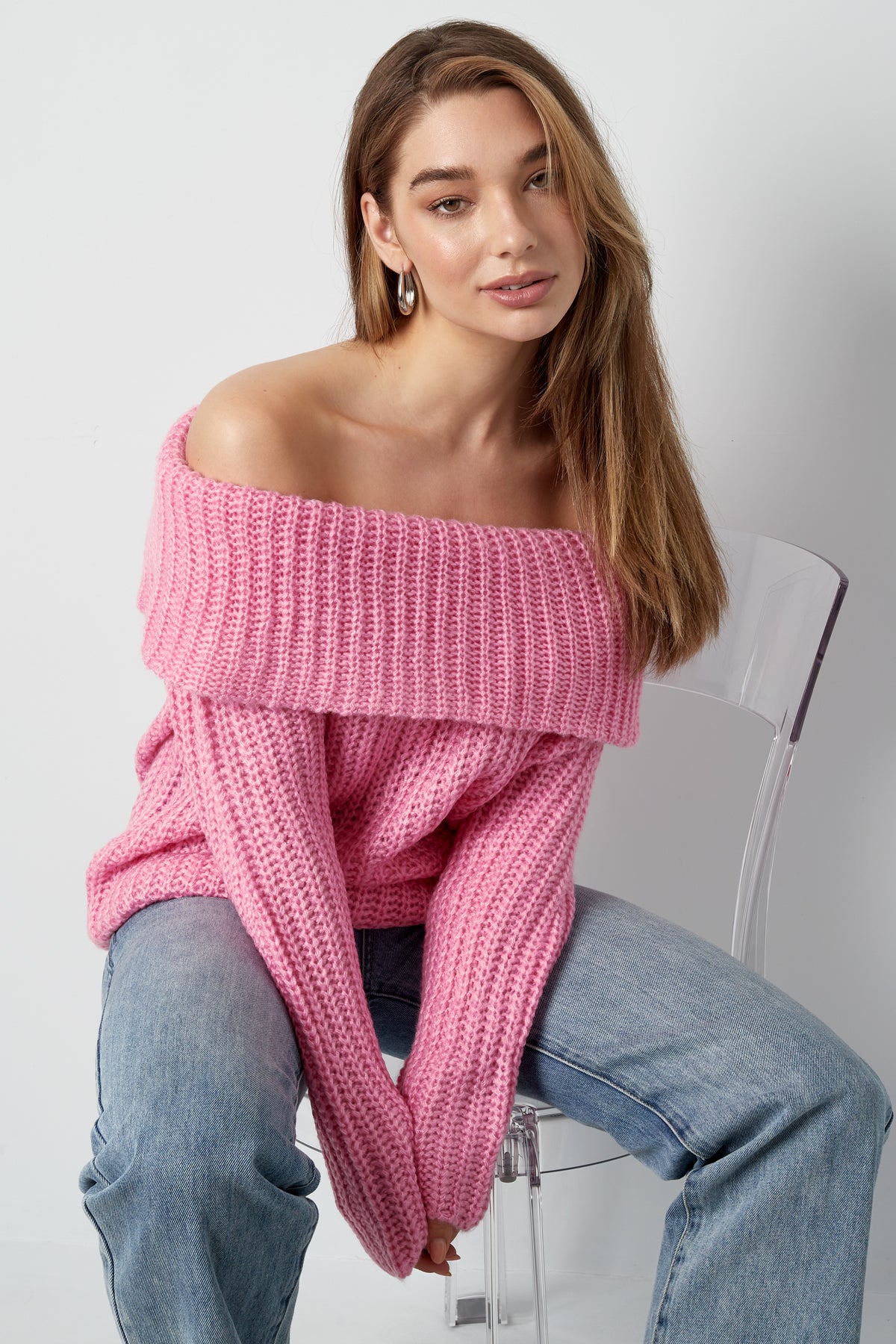 Gebreide off-shoulder trui